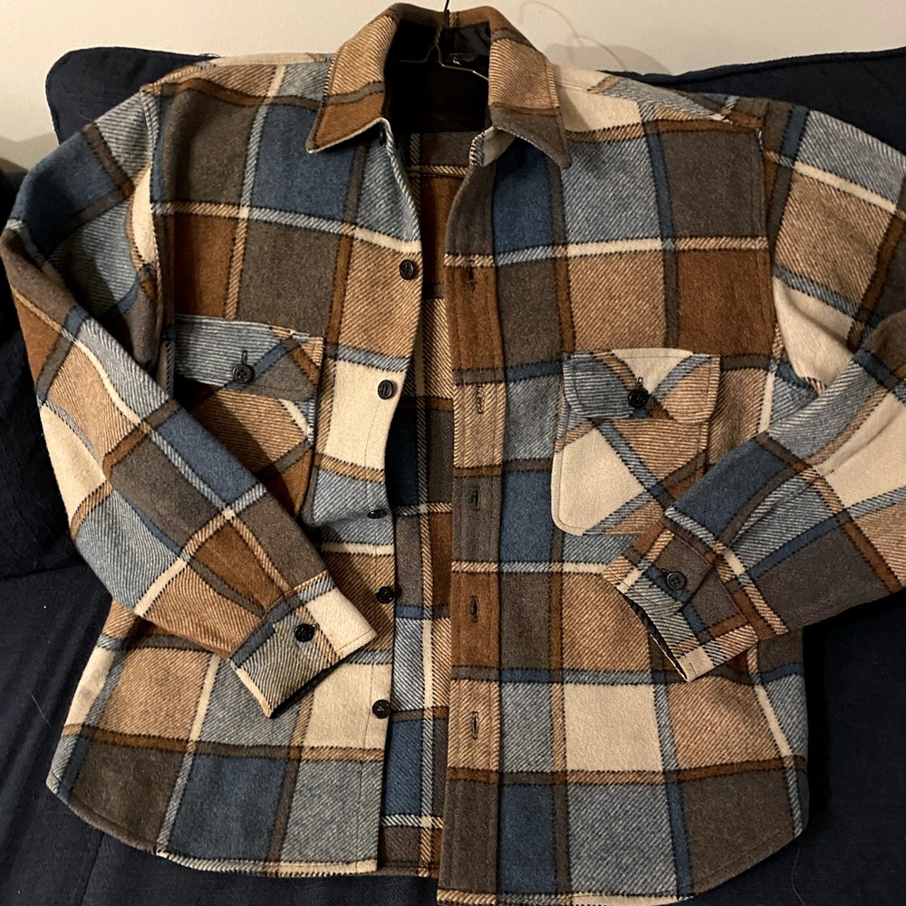 High quality virgin wool vintage work shirt.